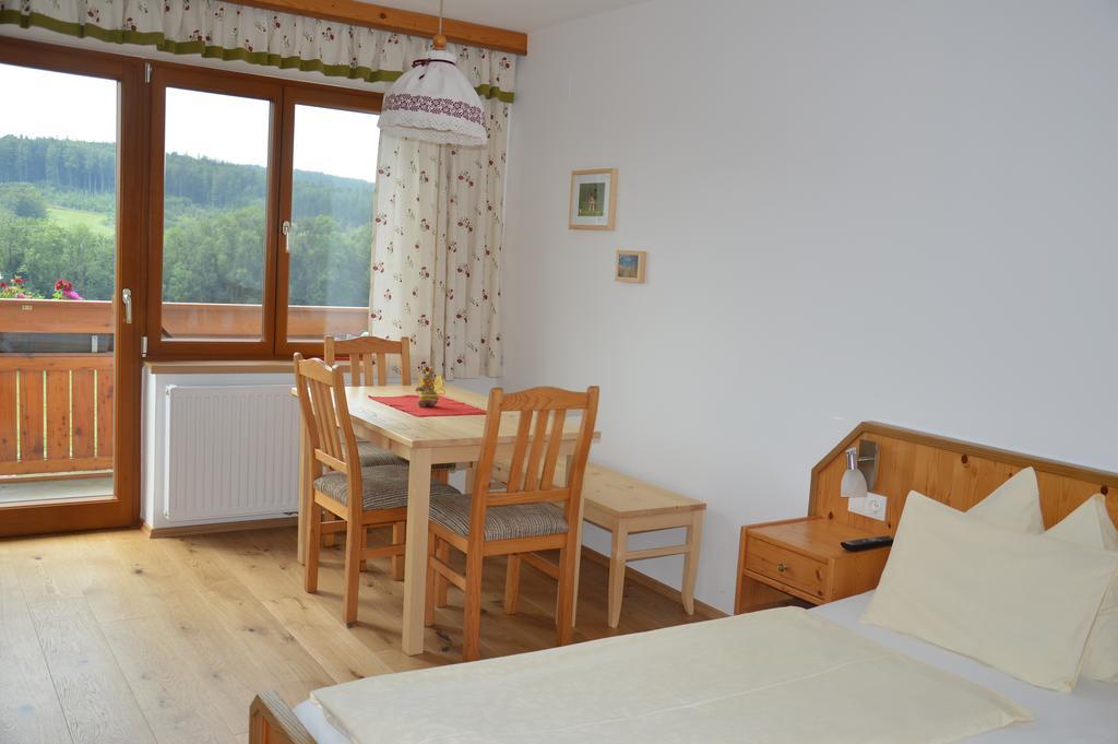 Apartamento Biobauernhof Wolf-Hof Pressbaum Habitación foto